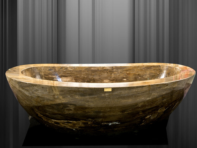 Bồn tắm Le Grand Queen bằng gỗ hóa thạch với giá 1,74 triệu USD